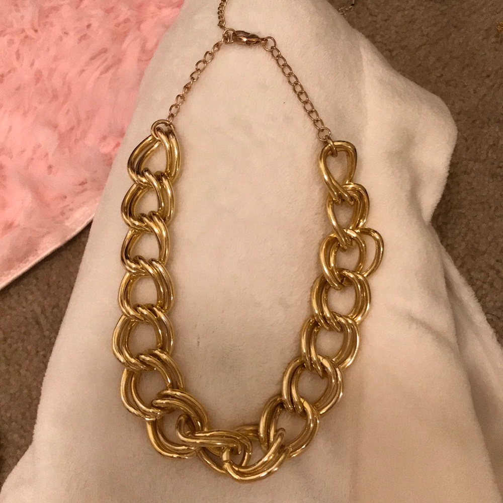 Gold necklace.